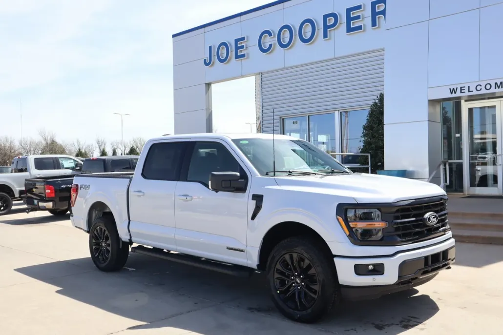 2025 Ford F-150 XLT photo 1