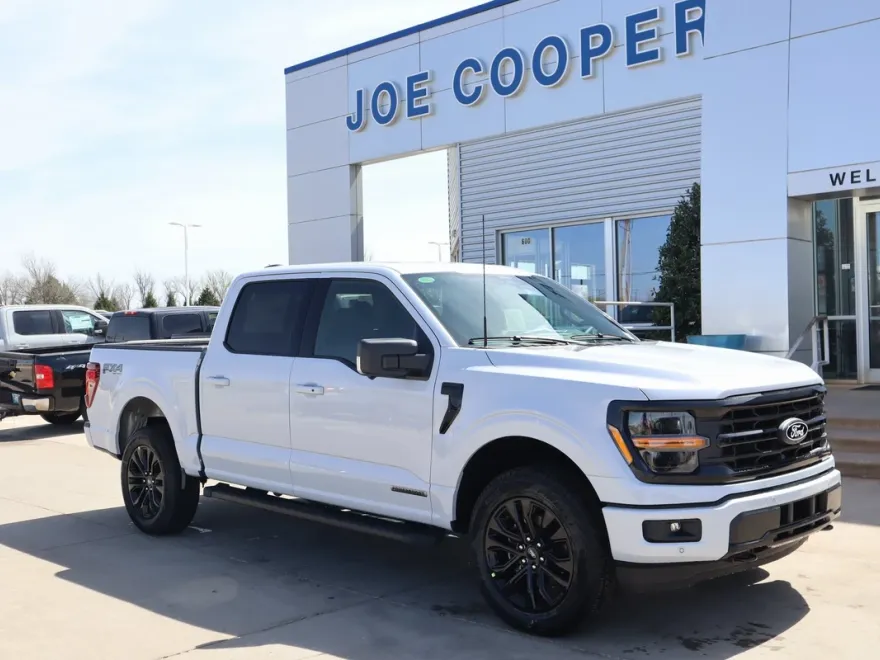 2025 Ford F-150 XLT photo 1