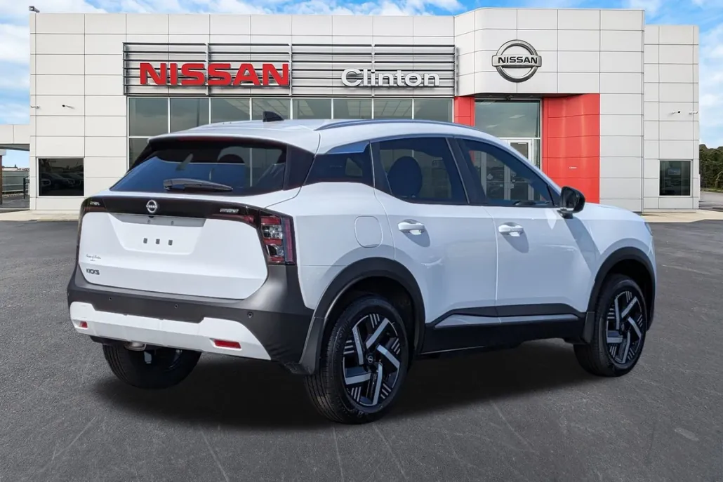 2026 Nissan Kicks SV photo 1