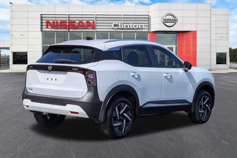 2026 Nissan Kicks SV photo 1