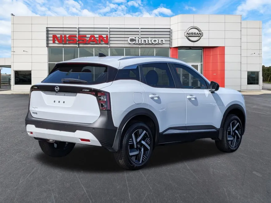 2026 Nissan Kicks SV photo 1