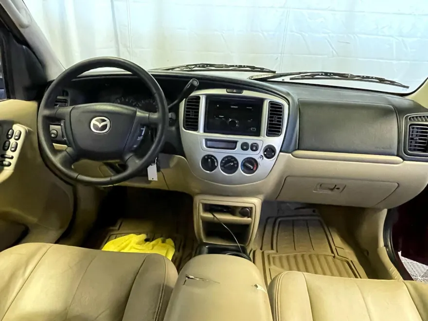 2003 Mazda Tribute ES photo 17