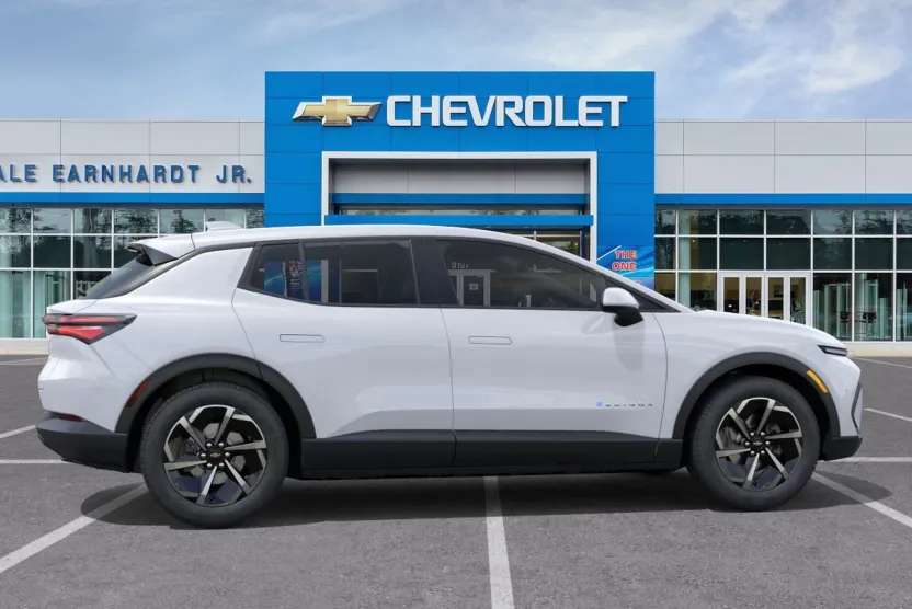 2026 Chevrolet Equinox EV 1LT photo 1