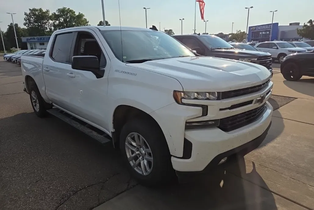 2022 Chevrolet Silverado 1500 RST photo 1