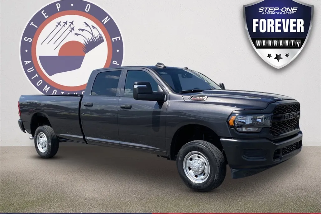 2024 Ram 2500 Tradesman photo 1
