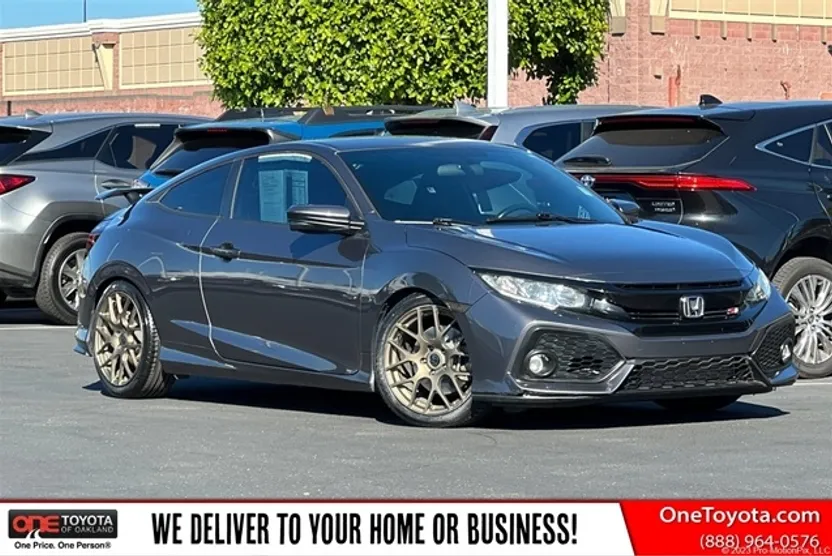 2017 Honda Civic Si photo 1
