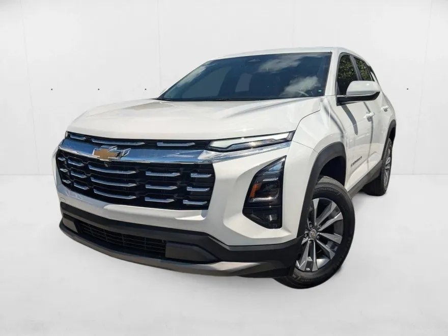 2026 Chevrolet Equinox LT photo 1