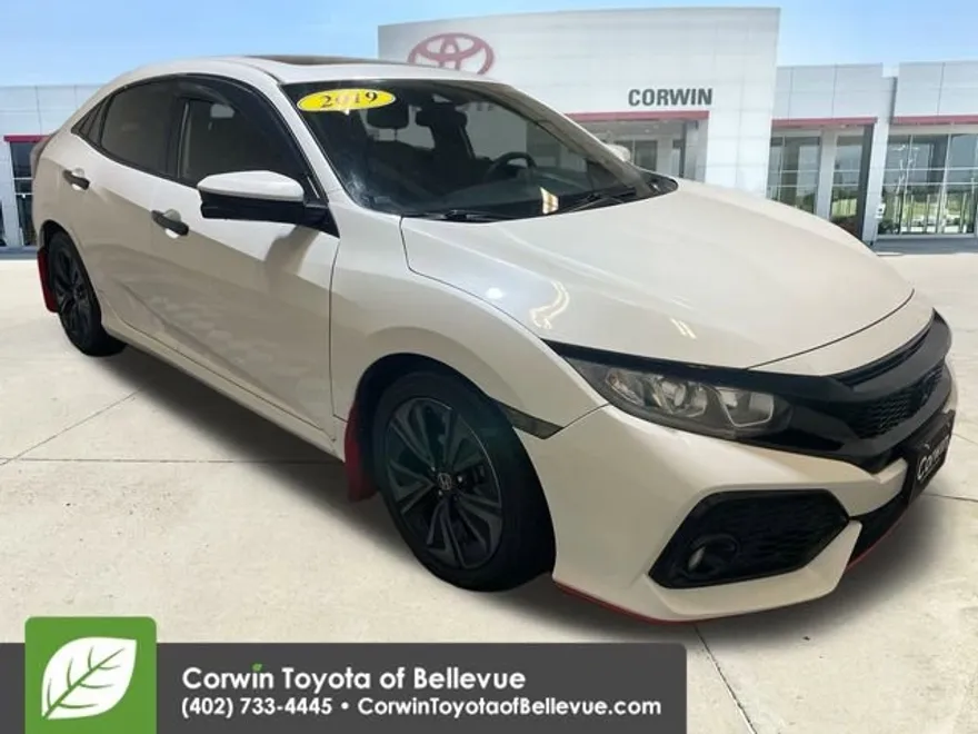 2019 Honda Civic EX photo 1