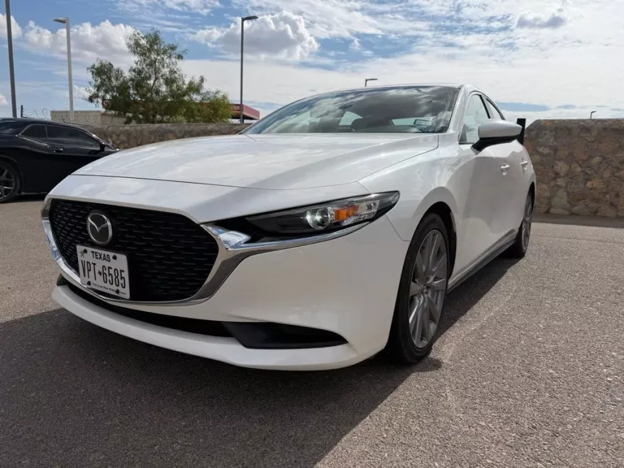 2021 Mazda Mazda3 Select photo 1