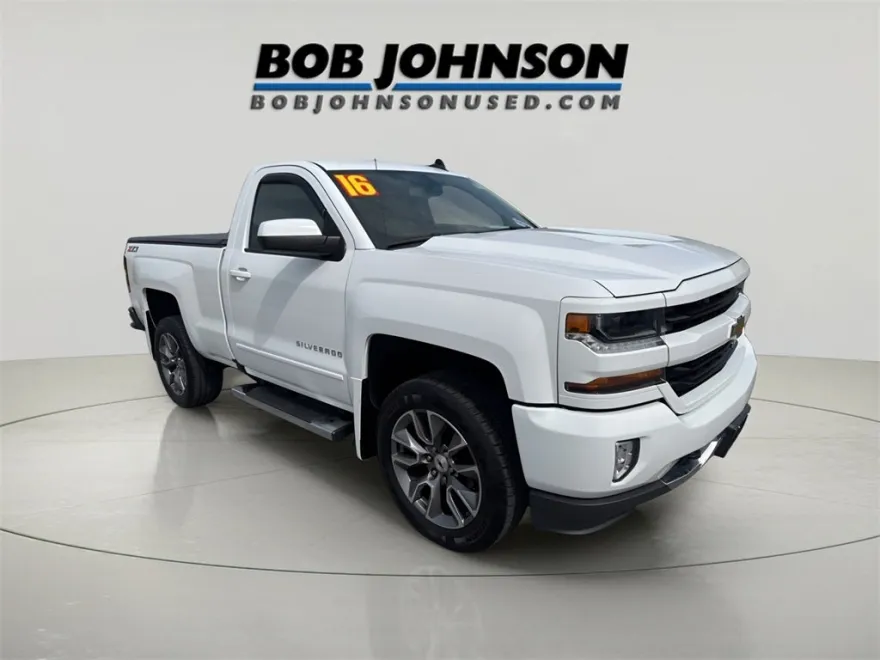 2016 Chevrolet Silverado 1500 LT photo 1