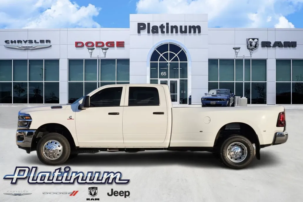 2026 Ram 3500 Tradesman photo 1