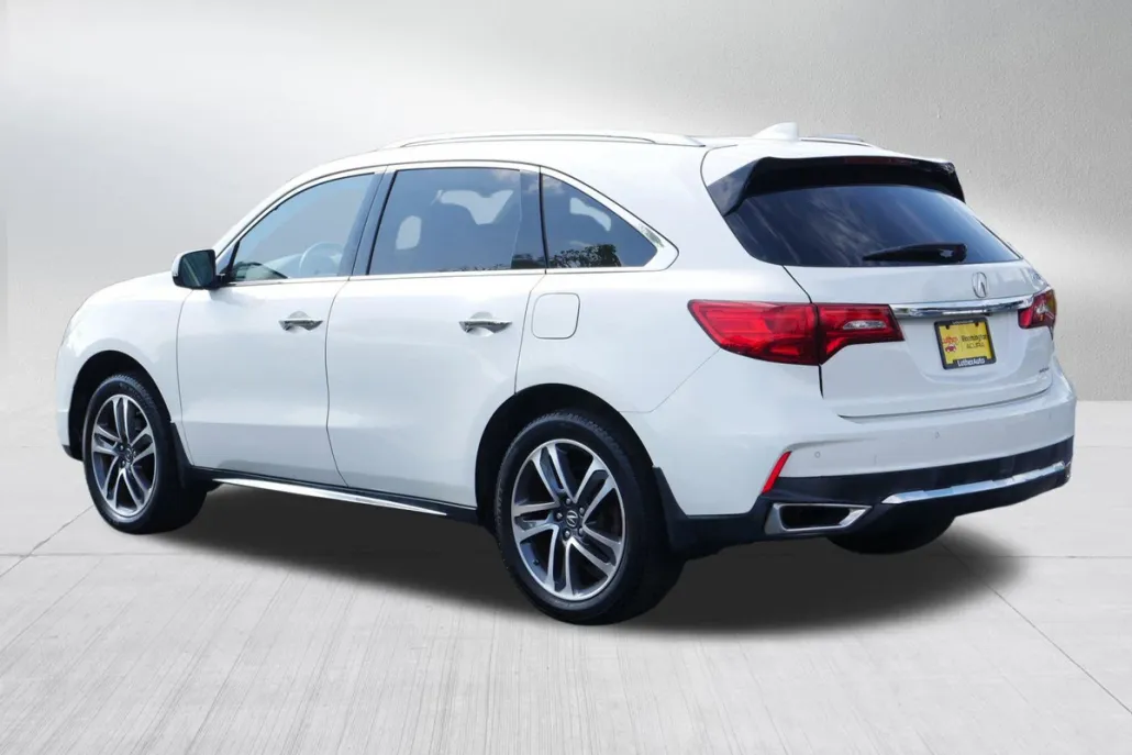 2017 Acura MDX SH-AWD Advance photo 1