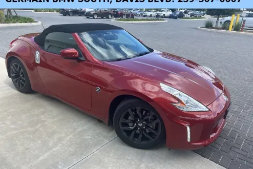 2015 Nissan 370Z Touring photo 3