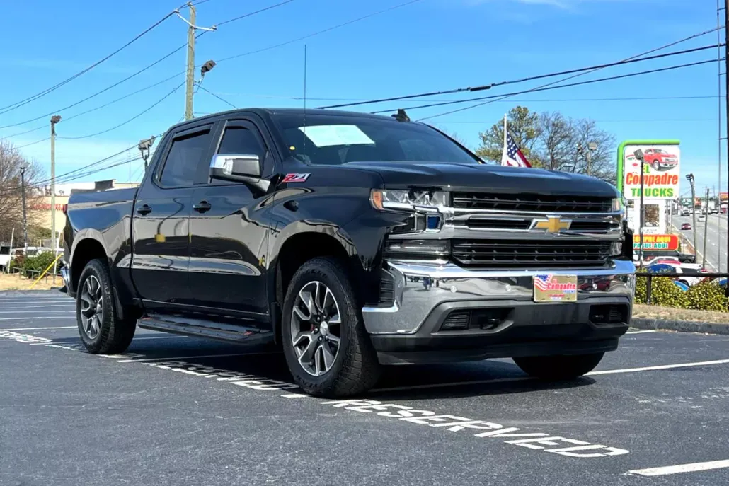 2019 Chevrolet Silverado 1500 LT photo 1