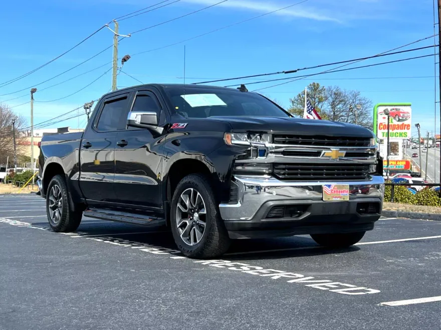 2019 Chevrolet Silverado 1500 LT photo 1