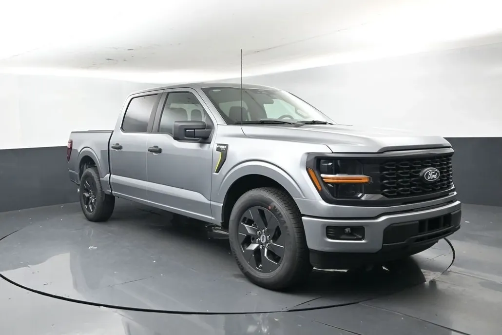 2025 Ford F-150 STX photo 1