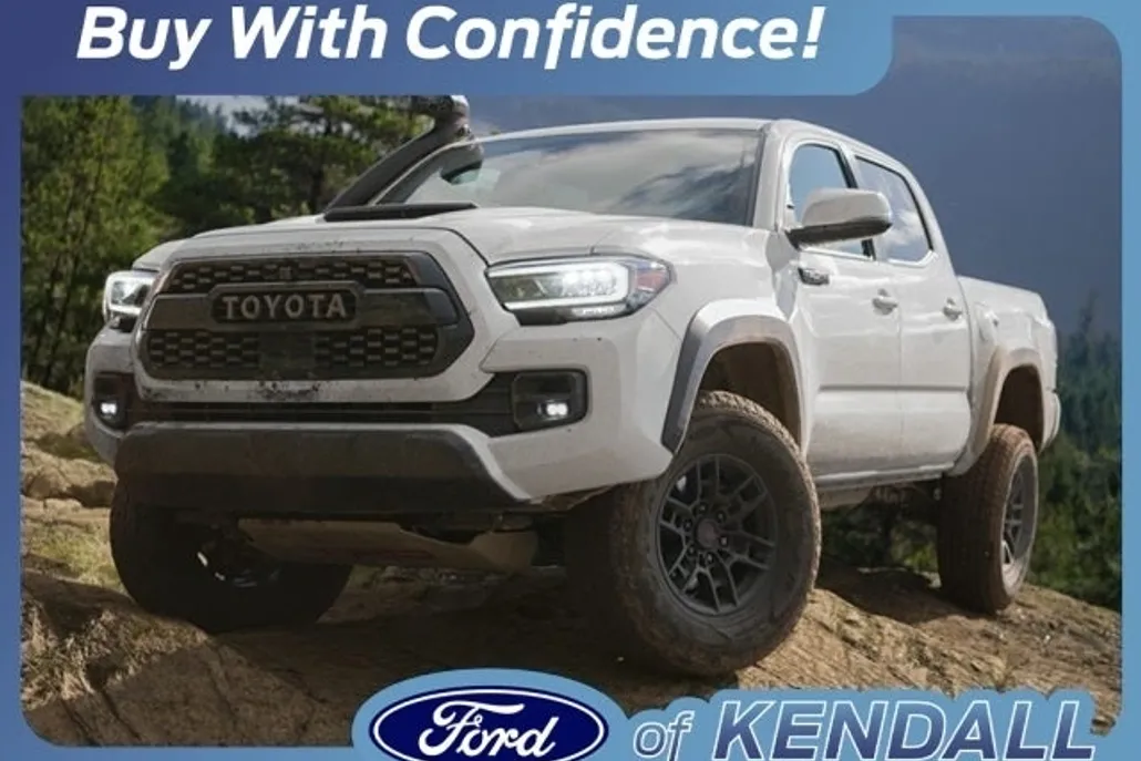 2022 Toyota Tacoma SR5 V6 photo 1