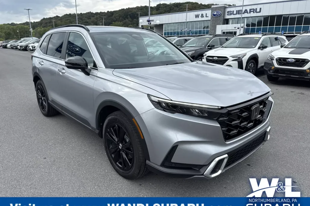 2023 Honda CR-V Hybrid Sport Touring photo 1