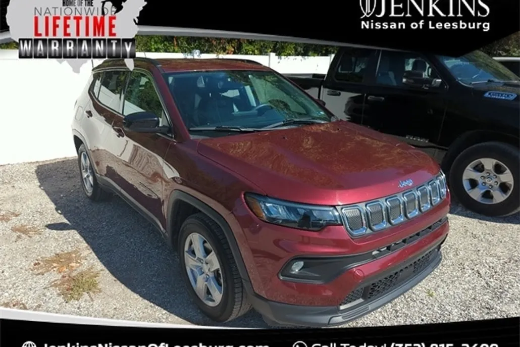 2022 Jeep Compass Latitude photo 1