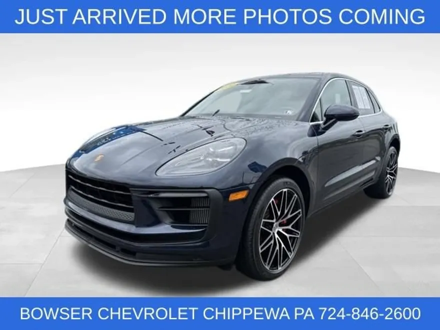 2022 Porsche Macan S photo 1