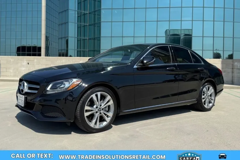 2018 Mercedes Benz C 300 photo 1