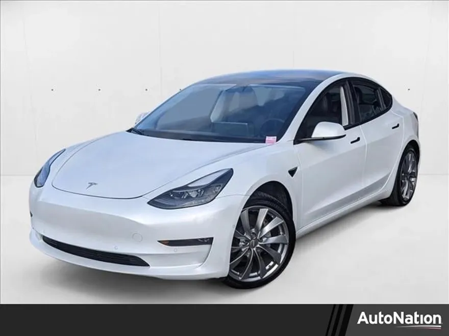 2022 Tesla Model 3 Long Range photo 1