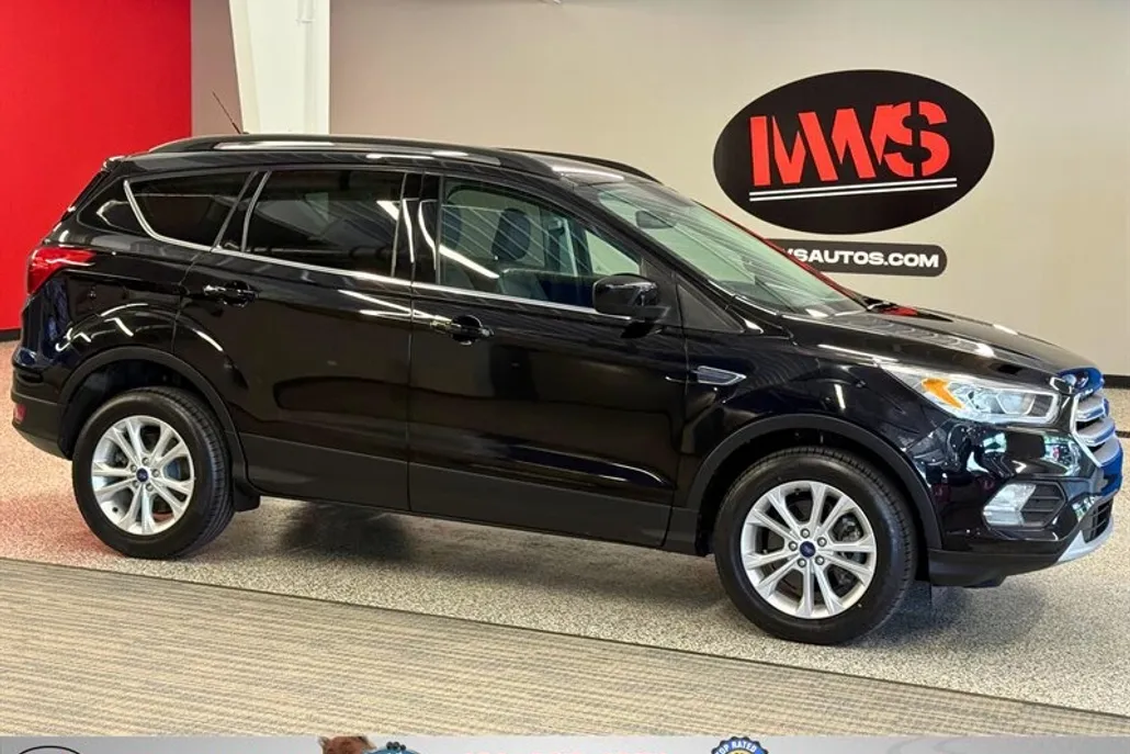 2019 Ford Escape SEL photo 1
