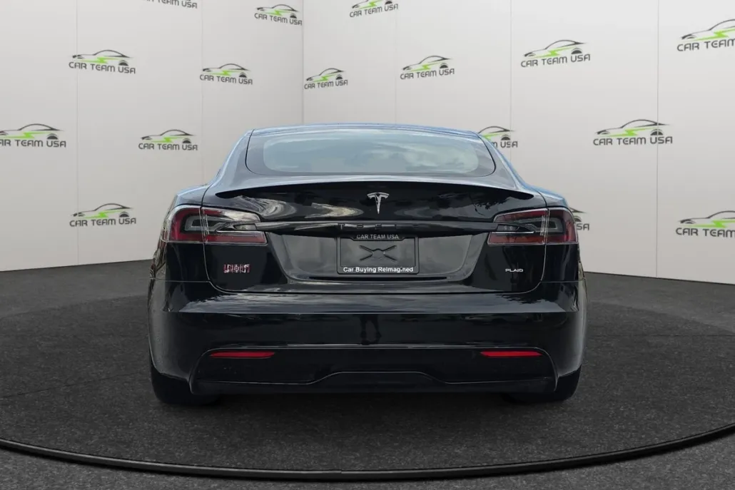 2021 Tesla Model S Plaid photo 1