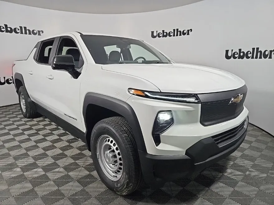 2025 Chevrolet Silverado EV Work Truck photo 1