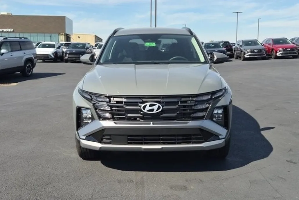 2026 Hyundai Tucson SEL photo 1
