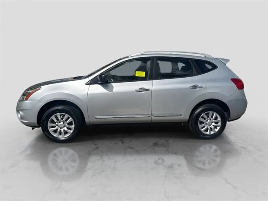 2015 Nissan Rogue Select S photo 1