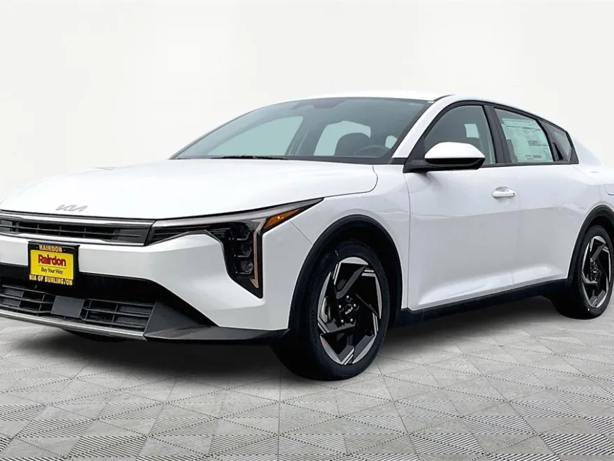 2025 Kia K4 EX photo 1