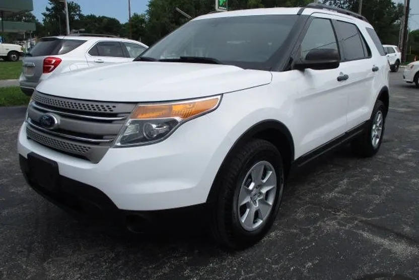 2013 Ford Explorer Base photo 1
