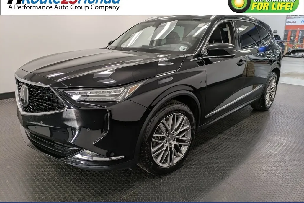 2022 Acura MDX SH-AWD Advance photo 1