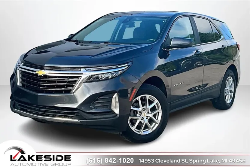 2022 Chevrolet Equinox LT photo 1