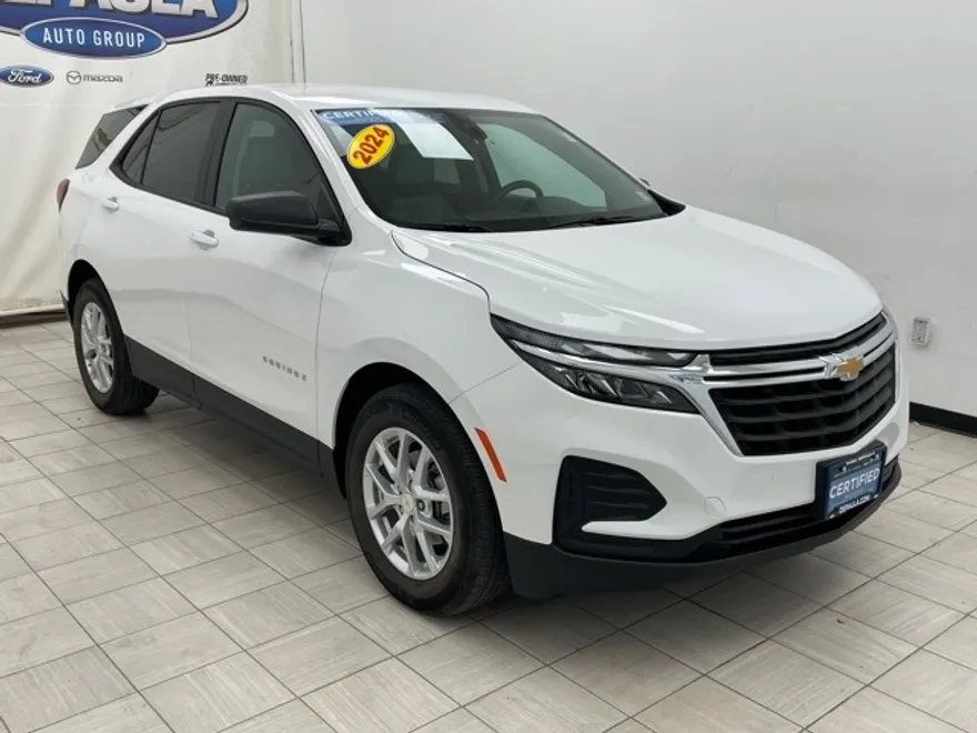2024 Chevrolet Equinox LS photo 1