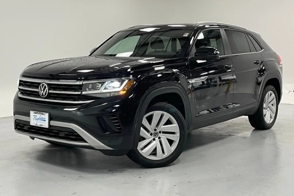 2023 Volkswagen Atlas Cross Sport V6 SE Technology photo 1
