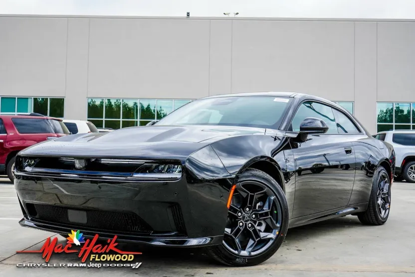 2025 Dodge Charger R/T photo 1