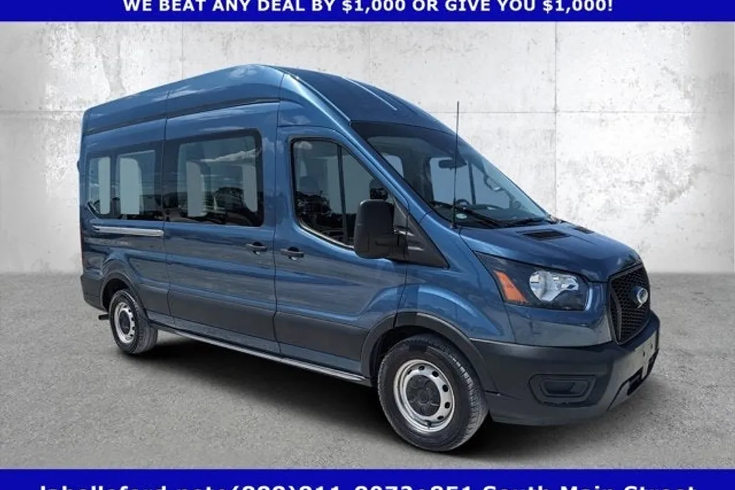 2023 Ford Transit Passenger XL photo 1
