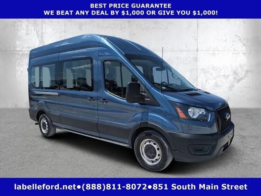 2023 Ford Transit Passenger XL photo 1