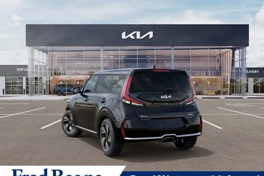 2025 Kia Soul GT-Line photo 1