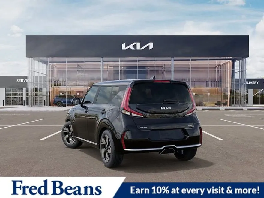 2025 Kia Soul GT-Line photo 1