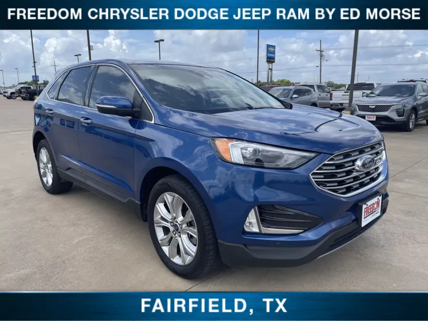 2022 Ford Edge Titanium photo 1