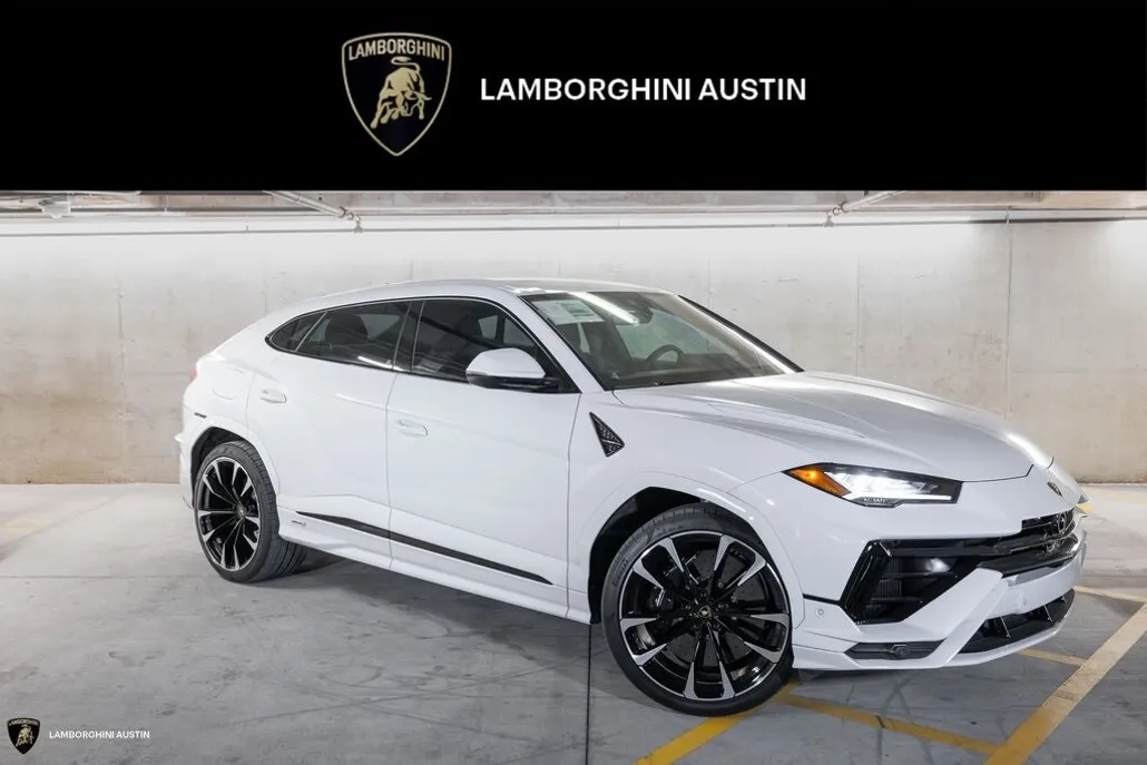 2024 Lamborghini Urus S photo 1