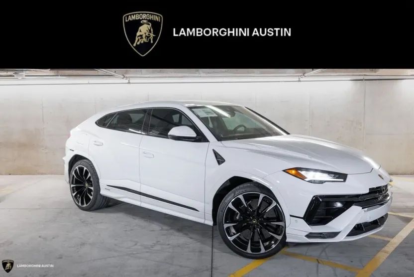 2024 Lamborghini Urus S photo 1