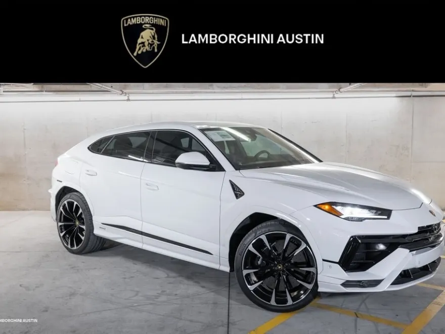 2024 Lamborghini Urus S photo 1