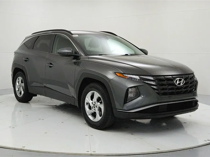 2022 Hyundai Tucson SEL photo 1