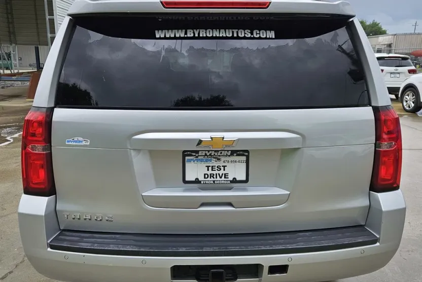 2017 Chevrolet Tahoe LS photo 1