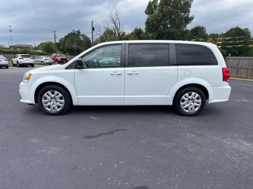 2018 Dodge Grand Caravan SE photo 1