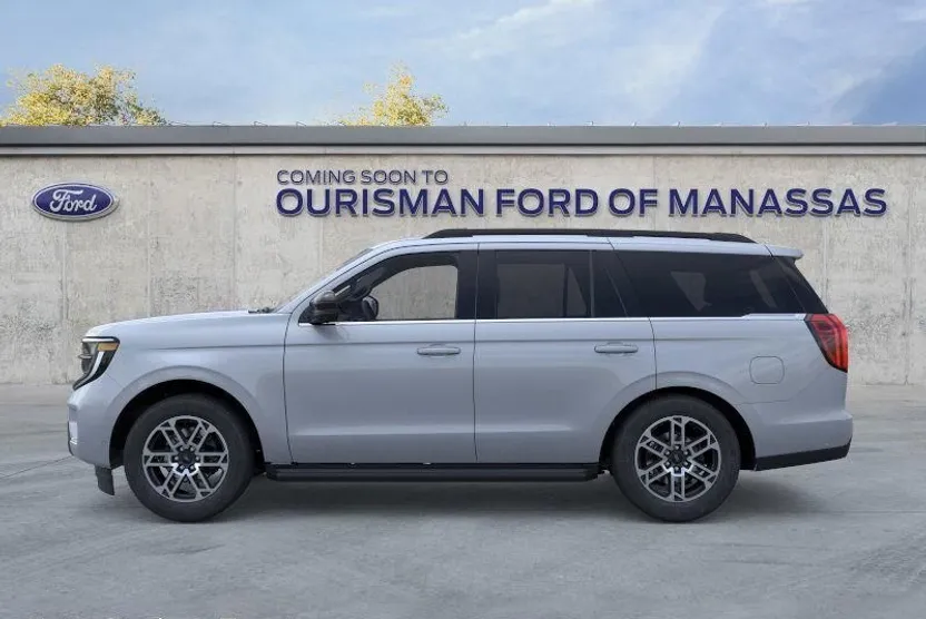 2025 Ford Expedition photo 1